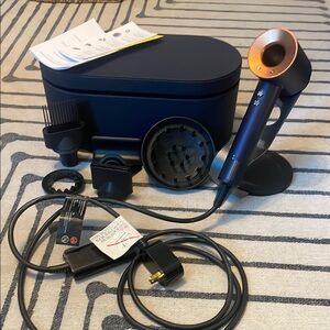 Dyson Supersonic Hair Dryer Black & Copper, 5 attachments, stand & travel case